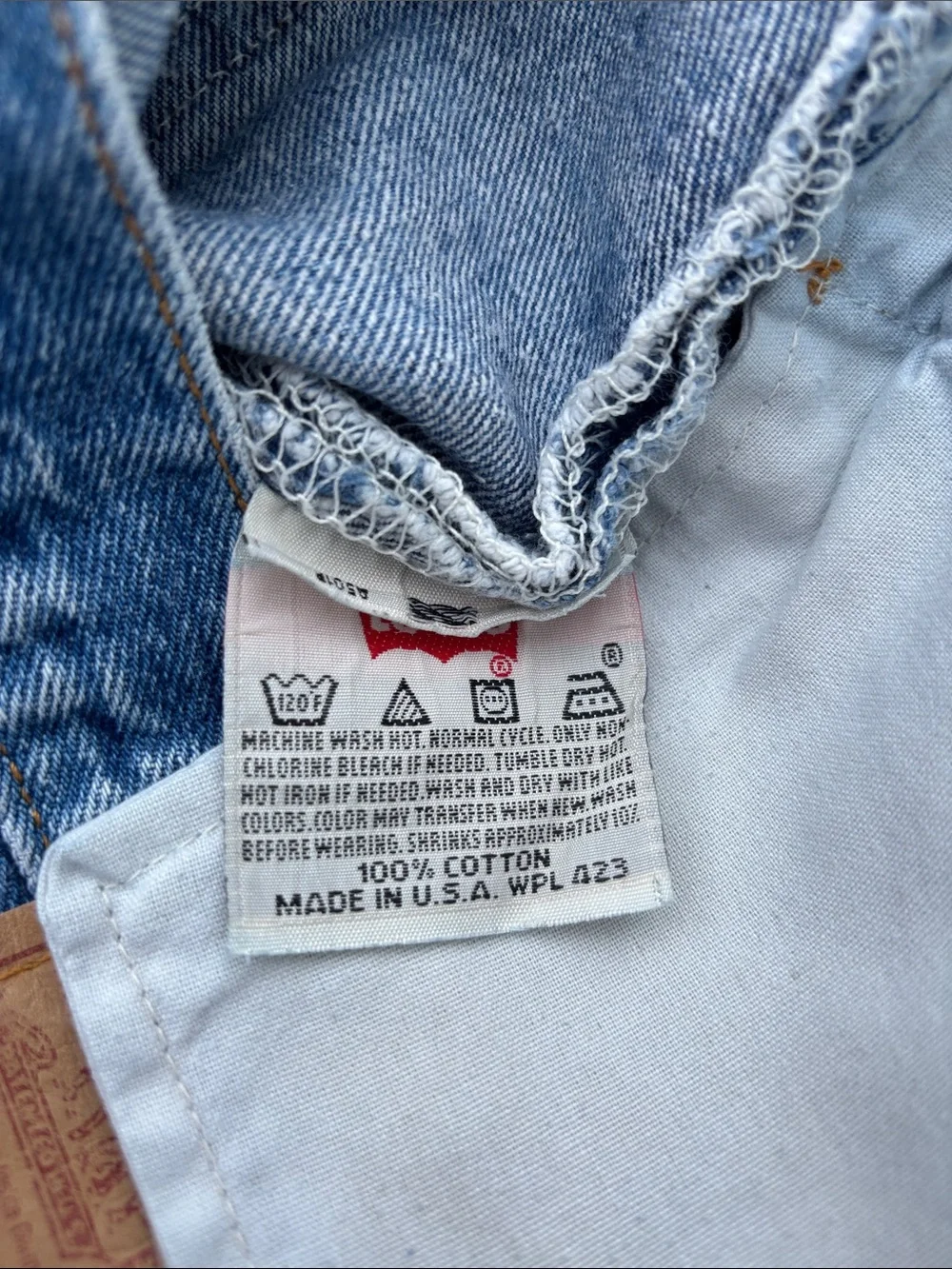 Vintage Men’s Levi's 501 Blue‎ Denim Jeans Button Fly Made in USA W35 L34